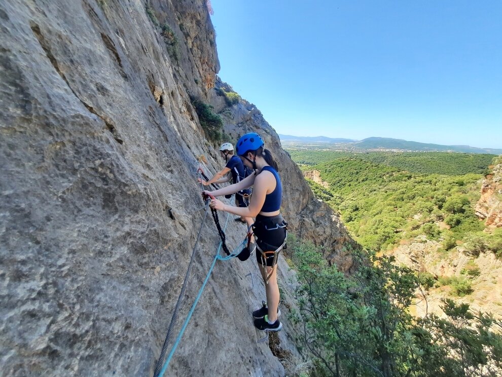 Img 696e42fc150481 56877082