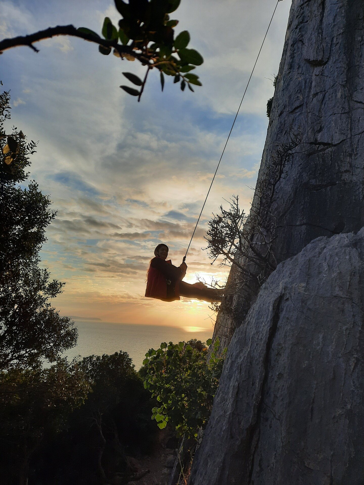 Img 696f39eecd8098 43710118