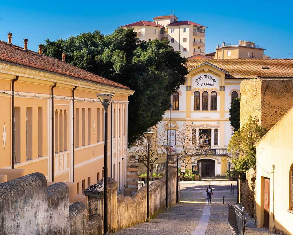 Iglesias: Tour dei Musei Civici tra Memoria Mineraria e Geologia