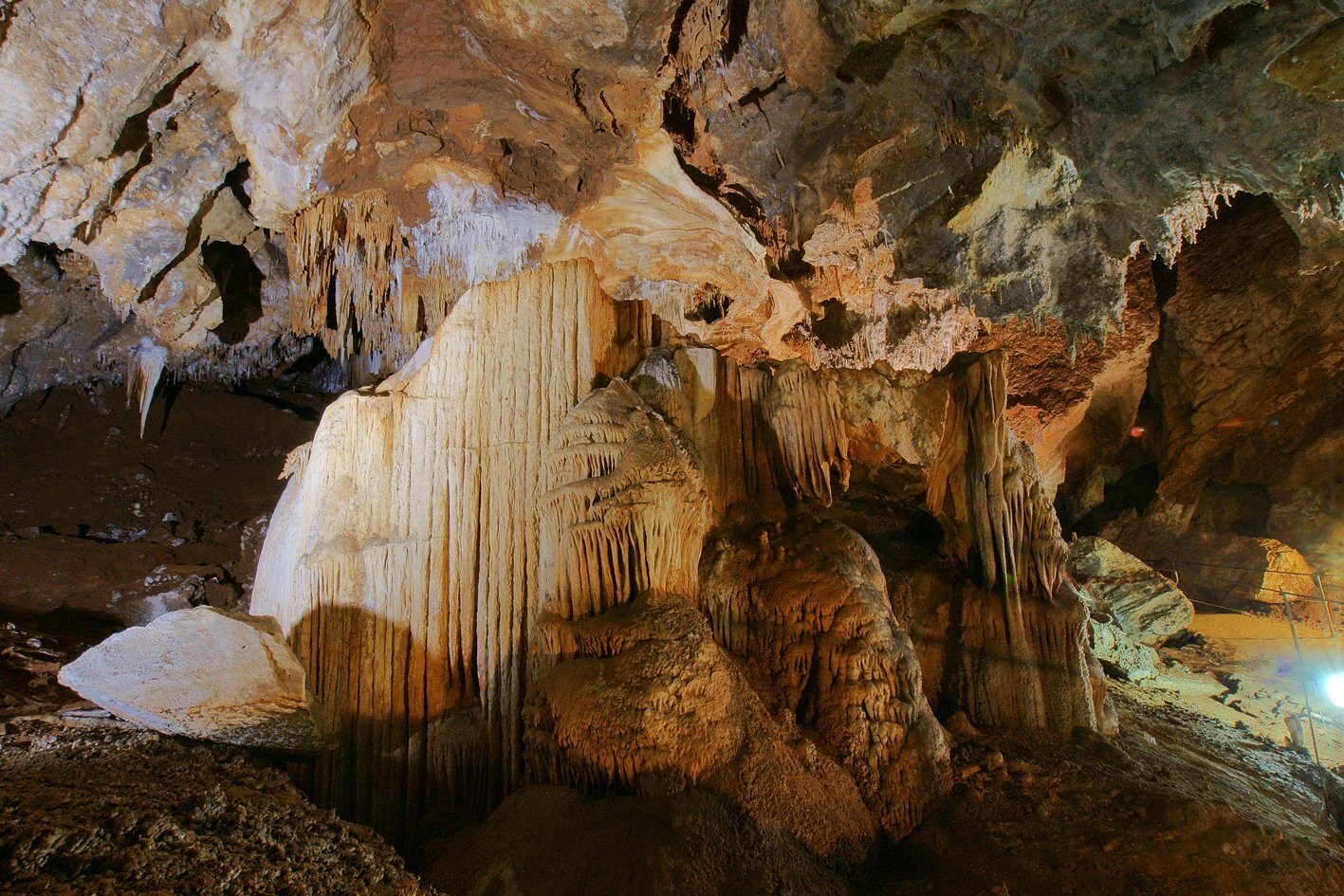 Santadi: Visita Guidata alle Grotte Is Zuddas