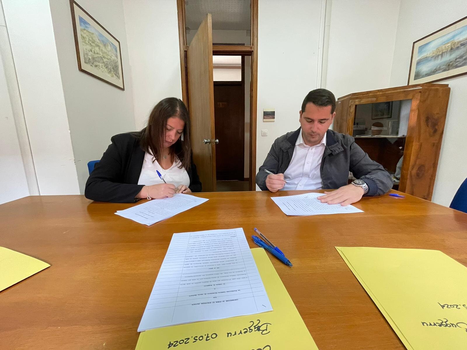 Accordo Tra La Fondazione Cmsb E Il Comune Di Buggerru L Eco Ostello Diventer Una Posada Per I Pellegrini Del Cammino Minerario Di Santa Barbara 8586