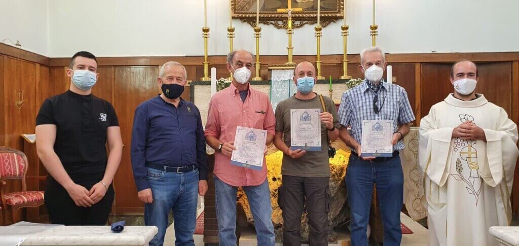 Lo Scrittore Ardito E Il Fotografo Russo Ritirano Il Testimonium 5995