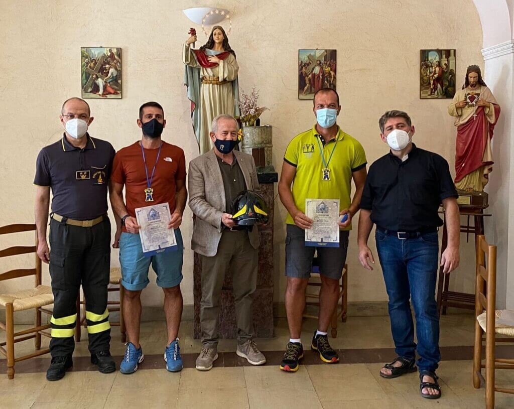 Premiati I Due Vigili Del Fuoco Che Hanno Completato Il Cmsb 5820
