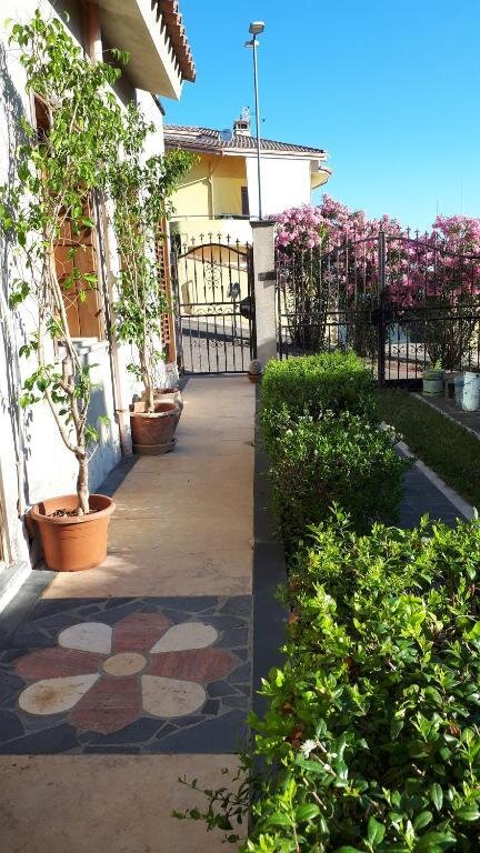 Casa Vacanza Con Giardino