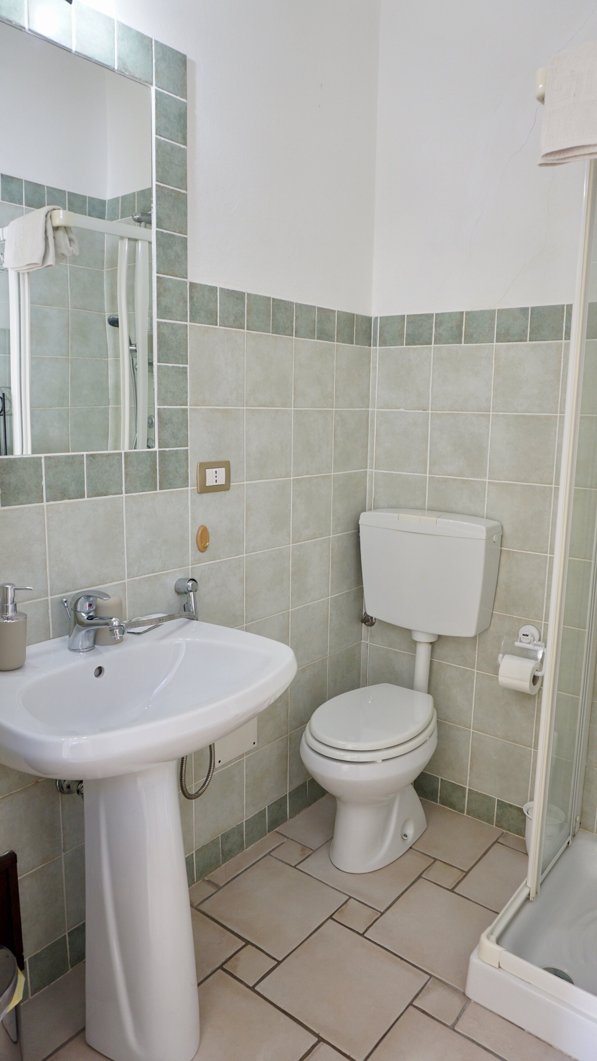 Img 6967655bef1295 15405944