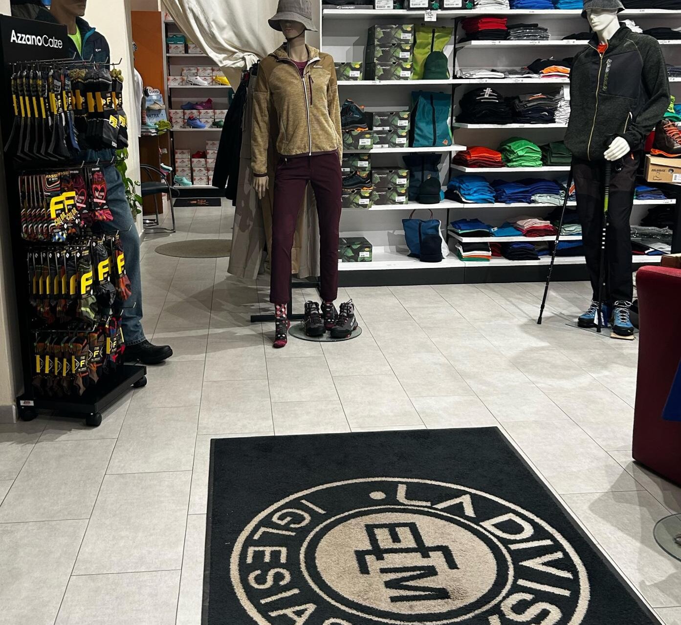 La Divisa - Abbigliamento, Calzature ed Accessori da Trekking