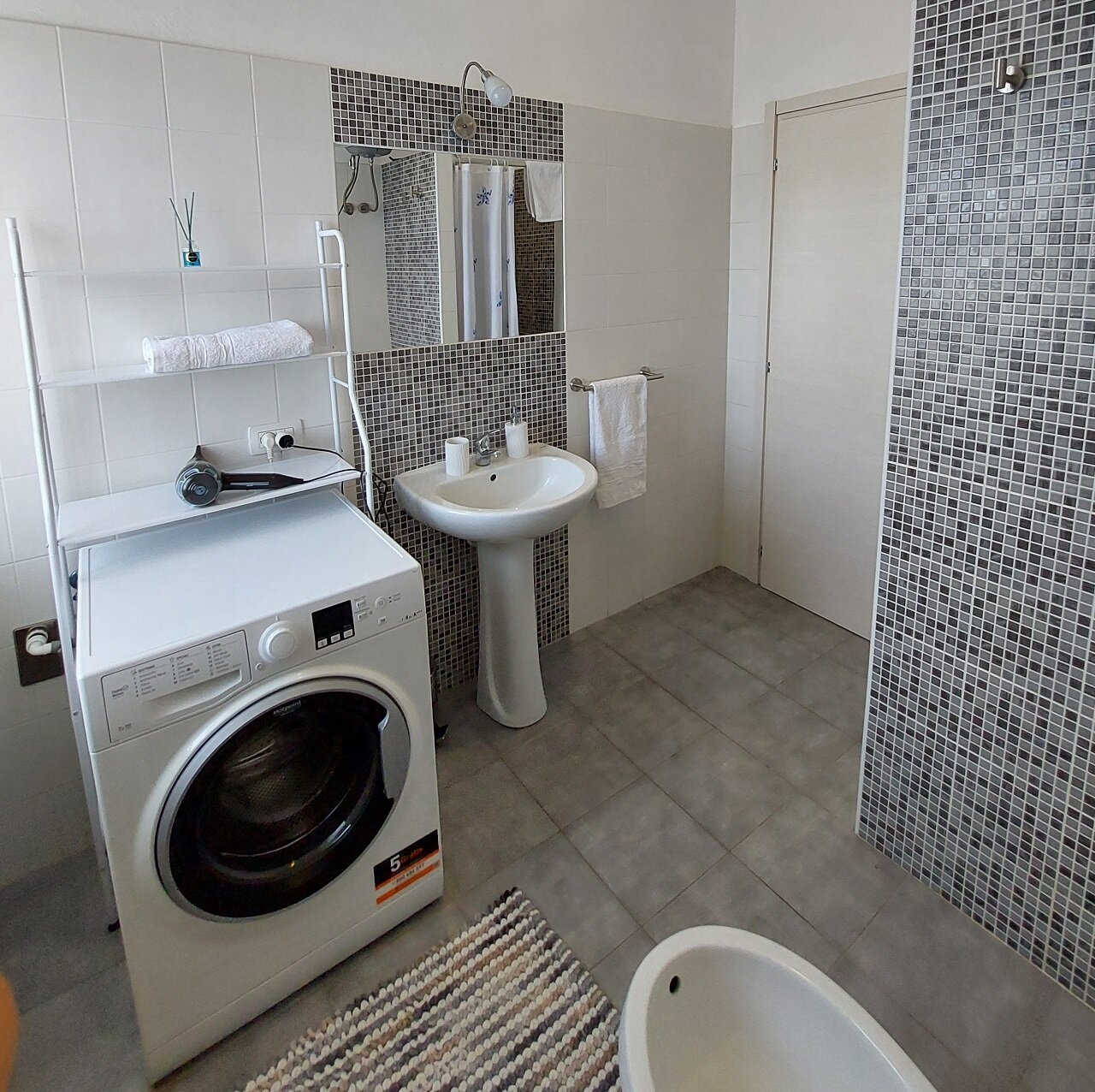 Img 69a68e86cabff3 81057698