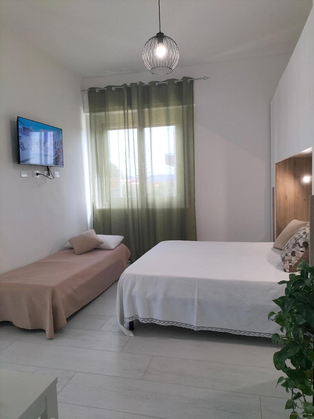 Img 697c9ba15fb241 42066470