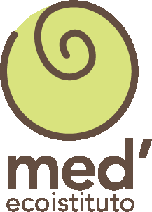 Logo di Med' Ecoistituto con spirale verde e testo marrone