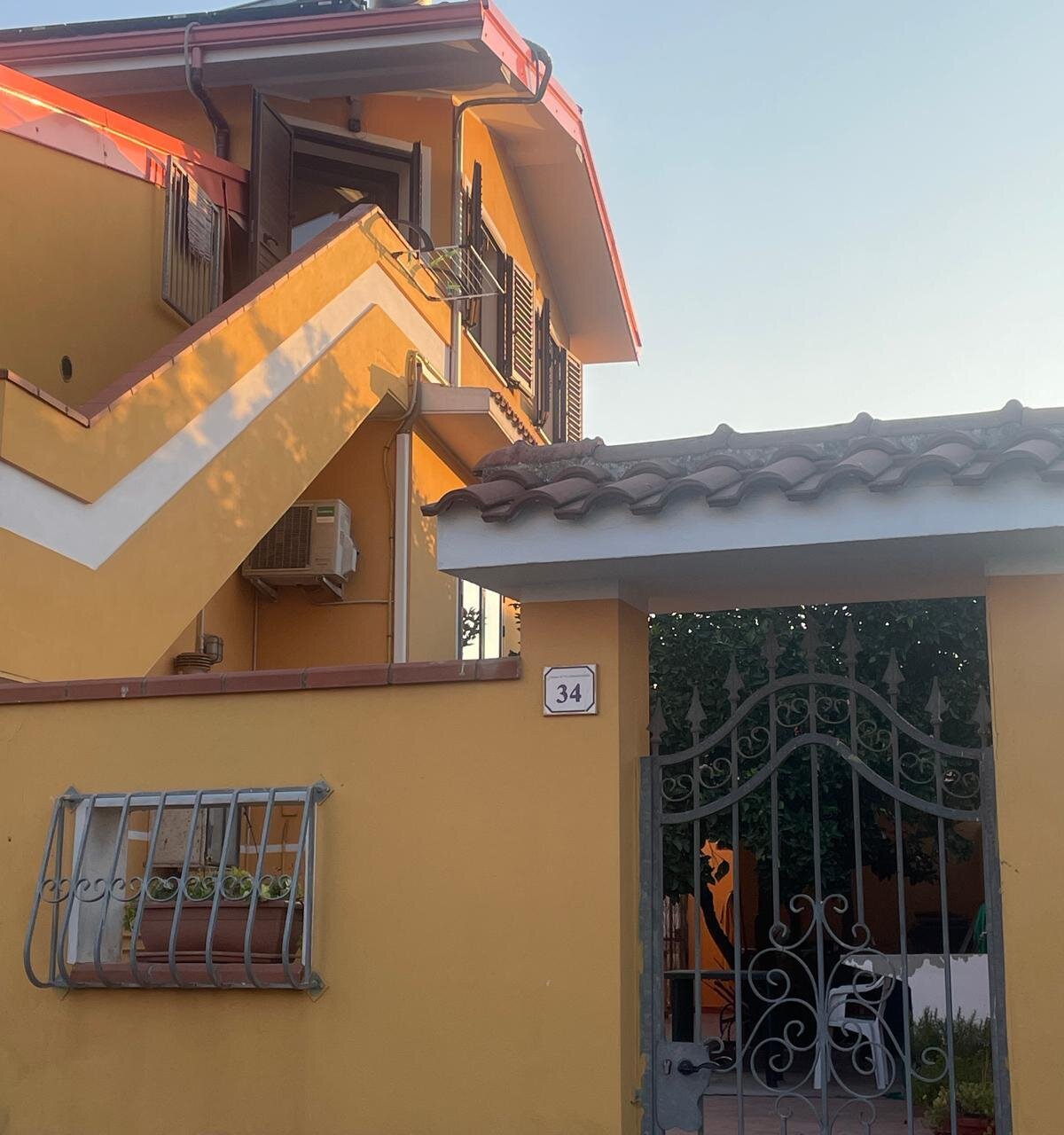 Nenniri'S House