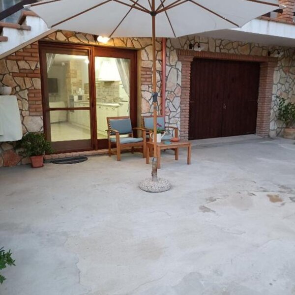 Taverna Andrea, Residenza Privata